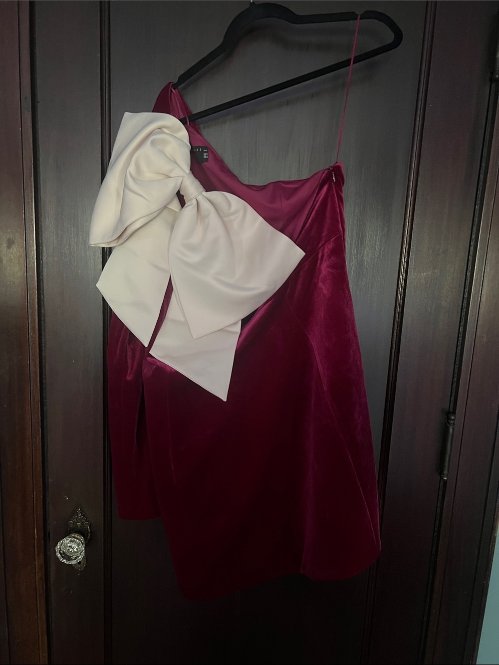 Velvet Magenta One-Shoulder Dress with Cream Bow
